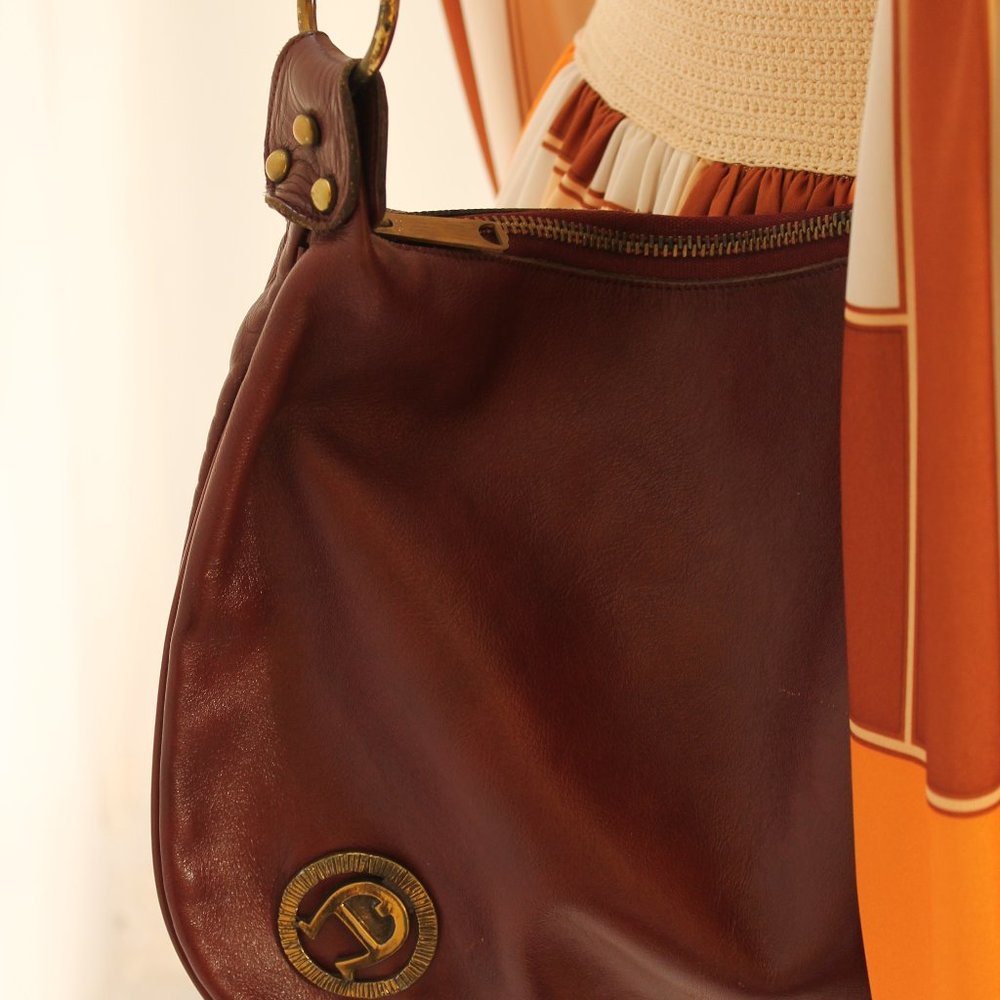 Vintage Aigner Burgundy Leather Boho Shoulder Bag